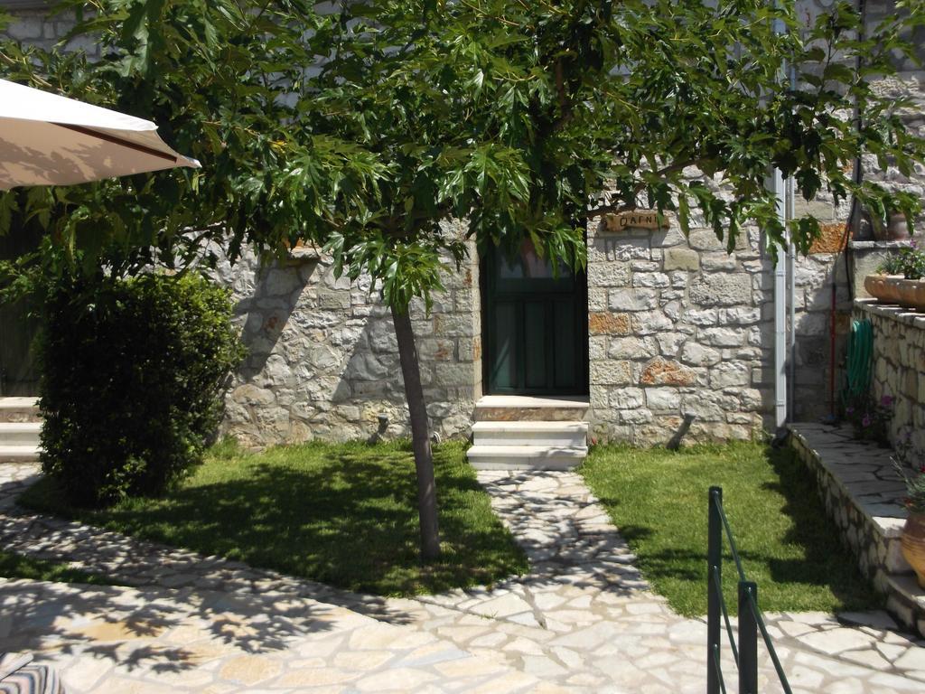 Sivros Stone Cottages Eksteriør billede